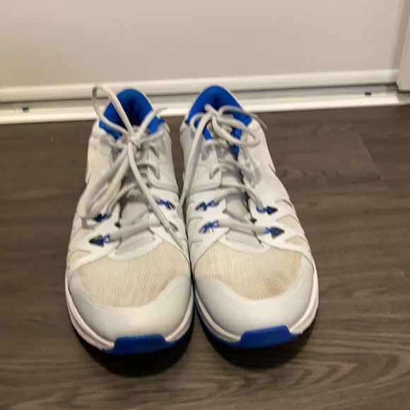 Shoes - Picture 3 of 3